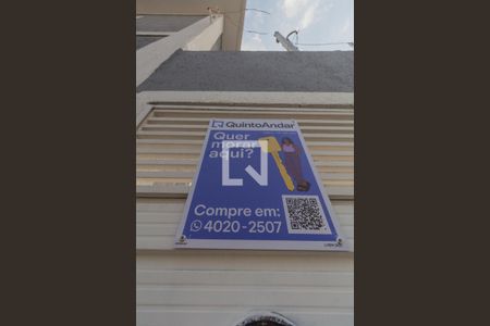 Casa à venda com 130m², 4 quartos e 1 vaga Casa à venda com 130m², 4 quartos e 1 vagaLHSW-2437