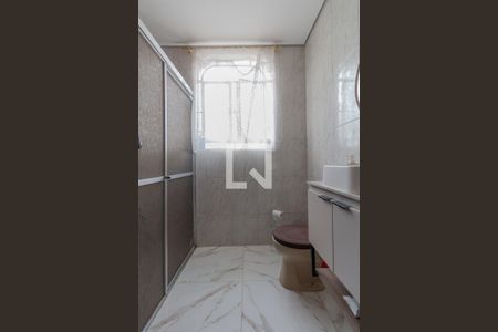 Casa à venda com 130m², 4 quartos e 1 vaga Casa à venda com 130m², 4 quartos e 1 vagaBanheiro