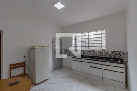 Casa à venda com 130m², 4 quartos e 1 vaga Casa à venda com 130m², 4 quartos e 1 vagaCozinha