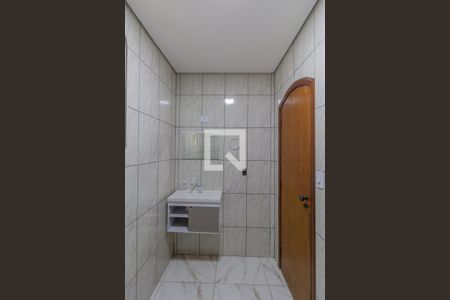 Casa à venda com 130m², 4 quartos e 1 vaga Casa à venda com 130m², 4 quartos e 1 vagaBanheiro 2