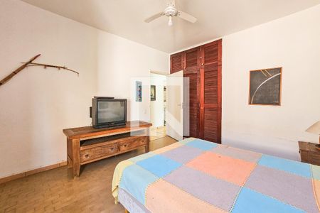 Casa para alugar com 300m², 6 quartos e 2 vagas Casa para alugar com 300m², 6 quartos e 2 vagasQuarto 3