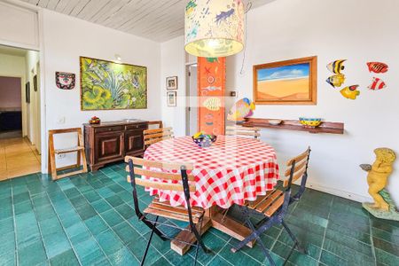 Sala de casa para alugar com 6 quartos, 300m² em Jardim Virginia, Guarujá