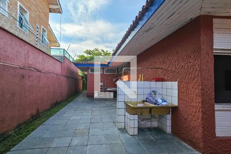 Casa para alugar com 300m², 6 quartos e 2 vagas Casa para alugar com 300m², 6 quartos e 2 vagasÁrea de serviço