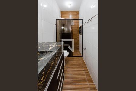 Casa para alugar com 500m², 3 quartos e 6 vagasBanheiro 2