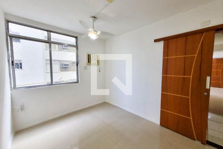 Quarto 1 de apartamento para alugar com 2 quartos, 75m² em São Cristóvão, Rio de Janeiro