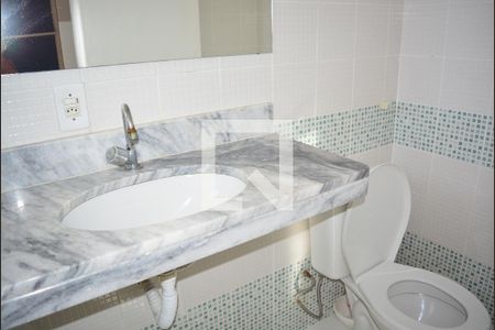 Banheiro de casa para alugar com 1 quarto, 54m² em Itapuã, Salvador