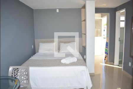Sala quarto de casa para alugar com 1 quarto, 54m² em Itapuã, Salvador