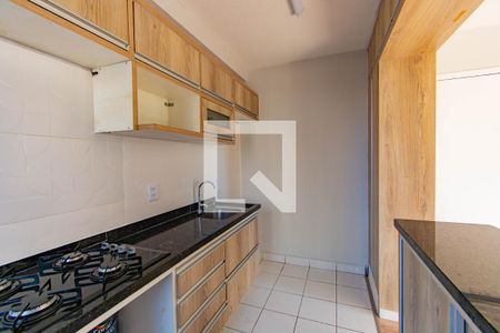 Cozinha  de apartamento à venda com 2 quartos, 44m² em Bairro Fátima, Canoas