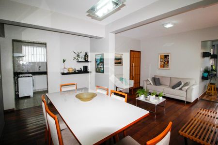Sala de jantar de apartamento à venda com 4 quartos, 214m² em União, Belo Horizonte