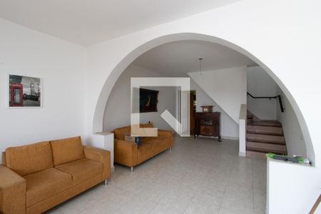 Sala de casa à venda com 2 quartos, 187m² em Vila Nivi, São Paulo