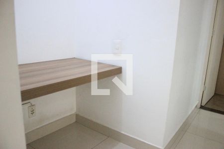 Apartamento para alugar com 54m², 2 quartos e 1 vagaPequeno escritório