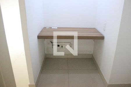 Apartamento para alugar com 54m², 2 quartos e 1 vagaPequeno escritório