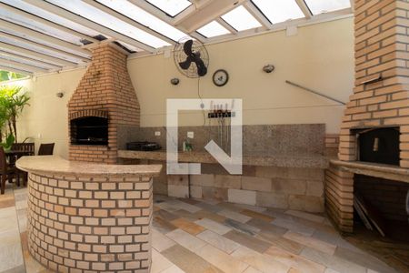 Apartamento para alugar com 50m², 2 quartos e 1 vagaÁrea comum - Churrasqueira