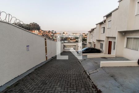 Casa à venda com 75m², 2 quartos e 1 vagaÁrea Comum