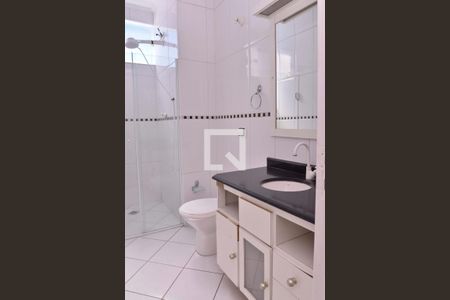 Casa à venda com 156m², 3 quartos e 2 vagasBanheiro