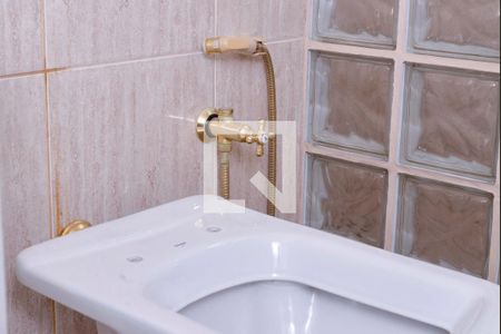 Casa à venda com 156m², 3 quartos e 2 vagasBanheiro