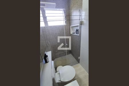 Apartamento à venda com 79m², 2 quartos e 2 vagas Apartamento à venda com 79m², 2 quartos e 2 vagasBanheiro