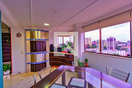 Apartamento à venda com 156m², 3 quartos e 2 vagas Apartamento à venda com 156m², 3 quartos e 2 vagasDetalhe da Sala de Jantar