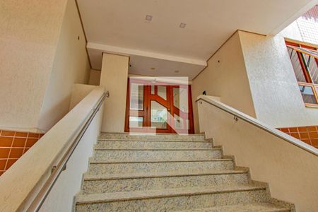 Apartamento à venda com 156m², 3 quartos e 2 vagas Apartamento à venda com 156m², 3 quartos e 2 vagasHall de entrada