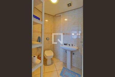 Apartamento à venda com 156m², 3 quartos e 2 vagas Apartamento à venda com 156m², 3 quartos e 2 vagasLavabo