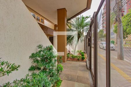 Apartamento à venda com 156m², 3 quartos e 2 vagas Apartamento à venda com 156m², 3 quartos e 2 vagasHall de entrada