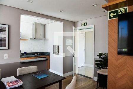 Apartamento para alugar com 48m², 2 quartos e 1 vagaÁrea comum - Salão de festas