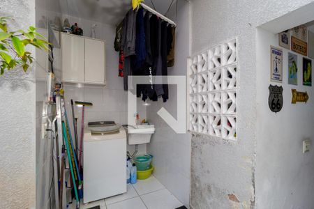 Casa à venda com 190m², 4 quartos e 2 vagas Casa à venda com 190m², 4 quartos e 2 vagasÁrea de Serviço