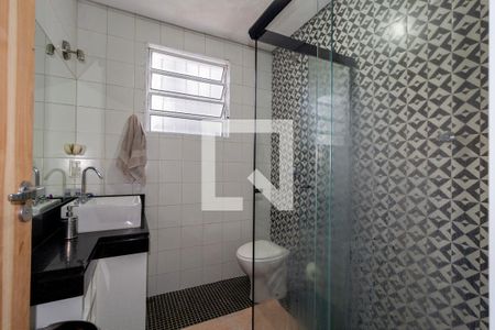 Casa à venda com 190m², 4 quartos e 2 vagas Casa à venda com 190m², 4 quartos e 2 vagasBanheiro 1