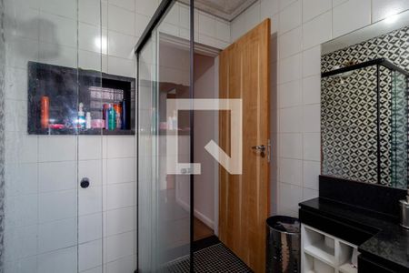 Casa à venda com 190m², 4 quartos e 2 vagas Casa à venda com 190m², 4 quartos e 2 vagasBanheiro 1
