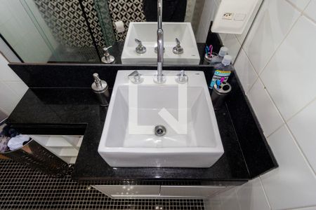 Casa à venda com 190m², 4 quartos e 2 vagas Casa à venda com 190m², 4 quartos e 2 vagasDetalhe - Banheiro 1