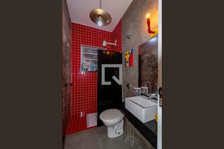 Casa à venda com 190m², 4 quartos e 2 vagas Casa à venda com 190m², 4 quartos e 2 vagasBanheiro 2