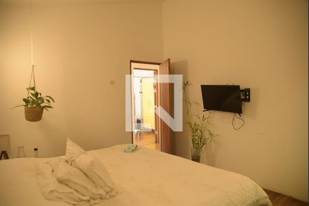 Casa de condomínio para alugar com 320m², 3 quartos e 2 vagasSuíte