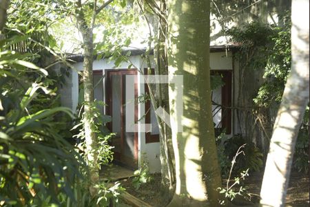 Casa de condomínio para alugar com 320m², 3 quartos e 2 vagasQuintal