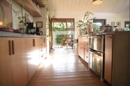 Casa de condomínio para alugar com 320m², 3 quartos e 2 vagasCozinha