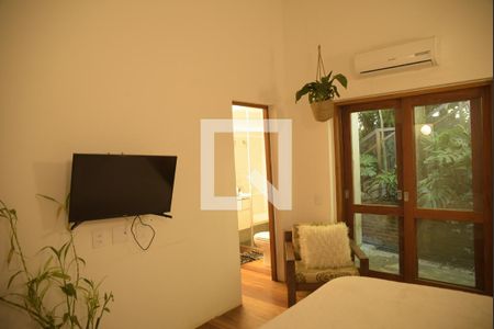 Casa de condomínio para alugar com 320m², 3 quartos e 2 vagasSuíte