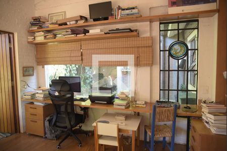 Casa de condomínio para alugar com 320m², 3 quartos e 2 vagasSala 2