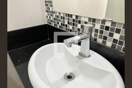 Apartamento à venda com 87m², 3 quartos e 1 vaga Apartamento à venda com 87m², 3 quartos e 1 vagaBanheiro da Suíte