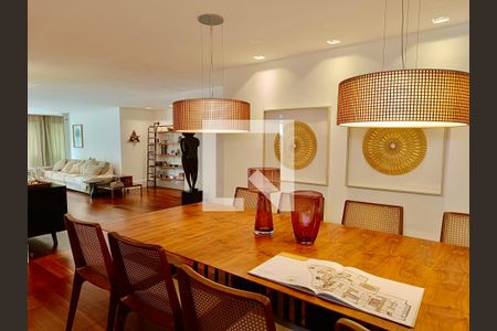 Sala  de apartamento à venda com 3 quartos, 220m² em Lagoa, Rio de Janeiro