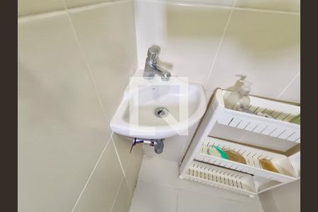 Apartamento à venda com 220m², 3 quartos e 3 vagas Apartamento à venda com 220m², 3 quartos e 3 vagasBanheiro serviço