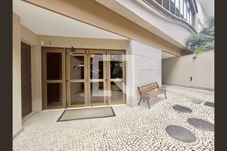 Apartamento à venda com 220m², 3 quartos e 3 vagas Apartamento à venda com 220m², 3 quartos e 3 vagasPortaria