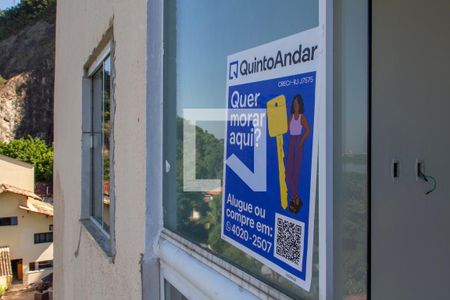 Apartamento à venda com 200m², 3 quartos e 1 vaga Apartamento à venda com 200m², 3 quartos e 1 vagaPlaquinha