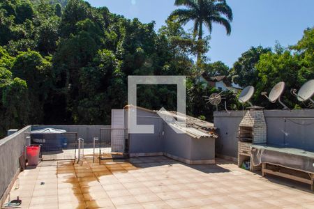 Apartamento à venda com 200m², 3 quartos e 1 vaga Apartamento à venda com 200m², 3 quartos e 1 vagaTérreo
