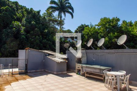 Apartamento à venda com 200m², 3 quartos e 1 vaga Apartamento à venda com 200m², 3 quartos e 1 vagaTérreo