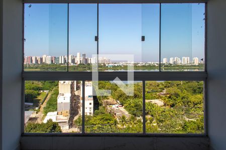 Vista de apartamento à venda com 3 quartos, 200m² em Itanhangá, Rio de Janeiro