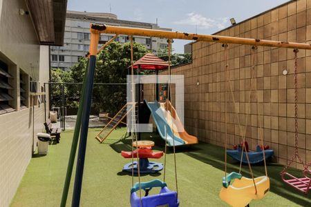 Apartamento à venda com 140m², 3 quartos e 2 vagasÁrea comum - Playground
