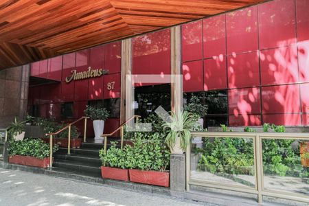 Apartamento à venda com 140m², 3 quartos e 2 vagasEntrada