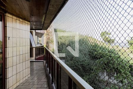 Apartamento à venda com 140m², 3 quartos e 2 vagasVaranda Quarto 1