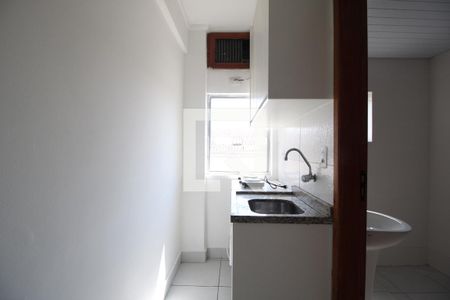 Sala/Cozinha de kitnet/studio para alugar com 1 quarto, 17m² em Vila Marieta, São Paulo