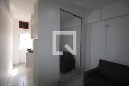 Sala/Cozinha de kitnet/studio para alugar com 1 quarto, 17m² em Vila Marieta, São Paulo