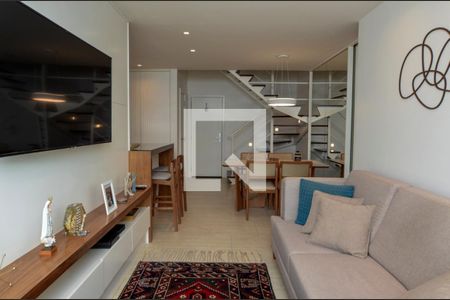 Sala de apartamento para alugar com 3 quartos, 138m² em Barra da Tijuca, Rio de Janeiro